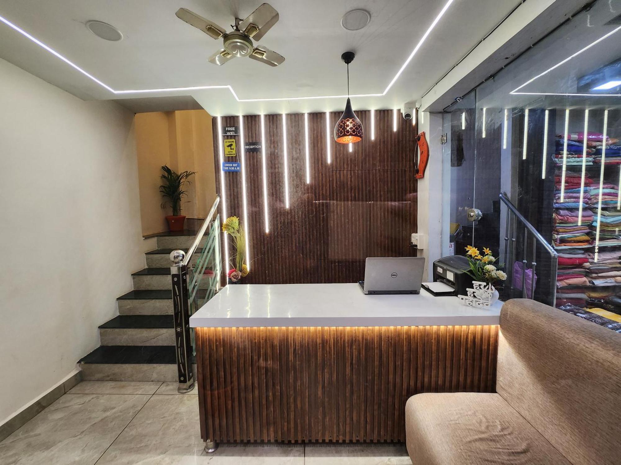 Hotel Anantshree Ujjain Extérieur photo