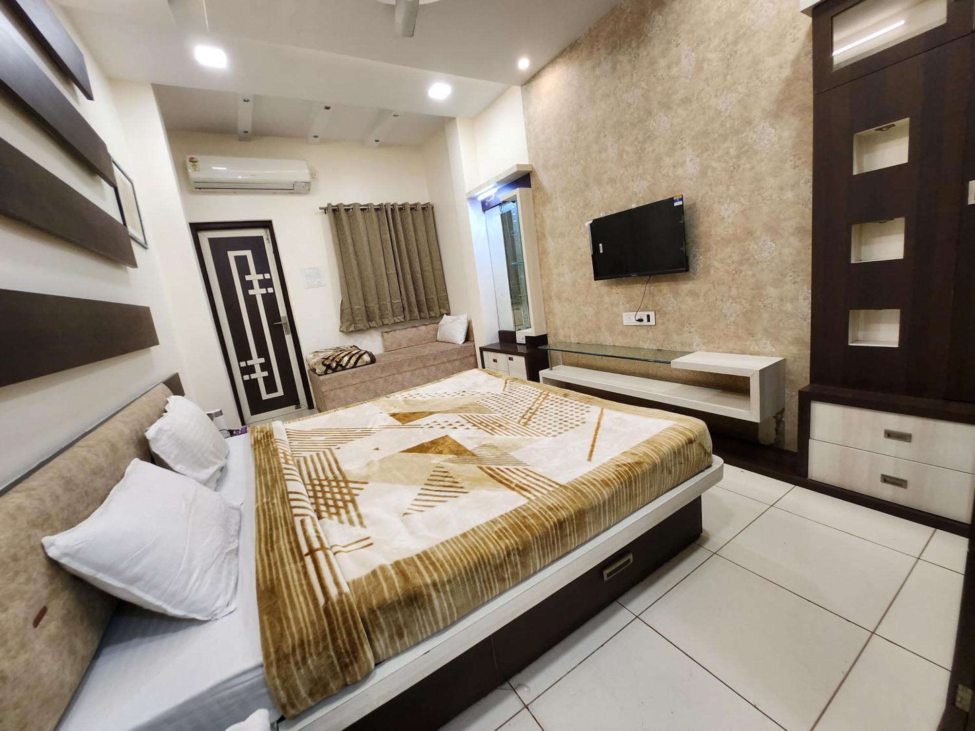 Hotel Anantshree Ujjain Extérieur photo