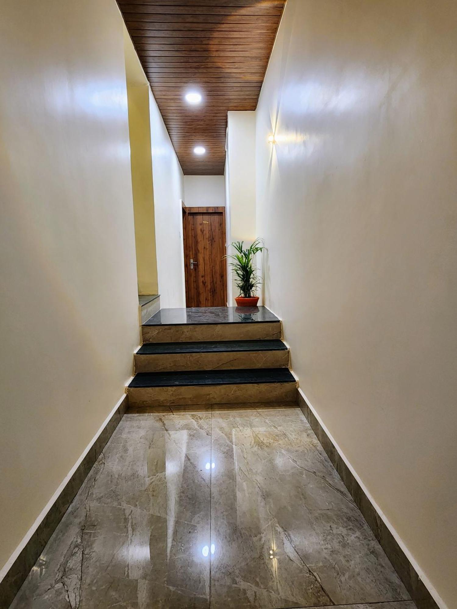 Hotel Anantshree Ujjain Extérieur photo