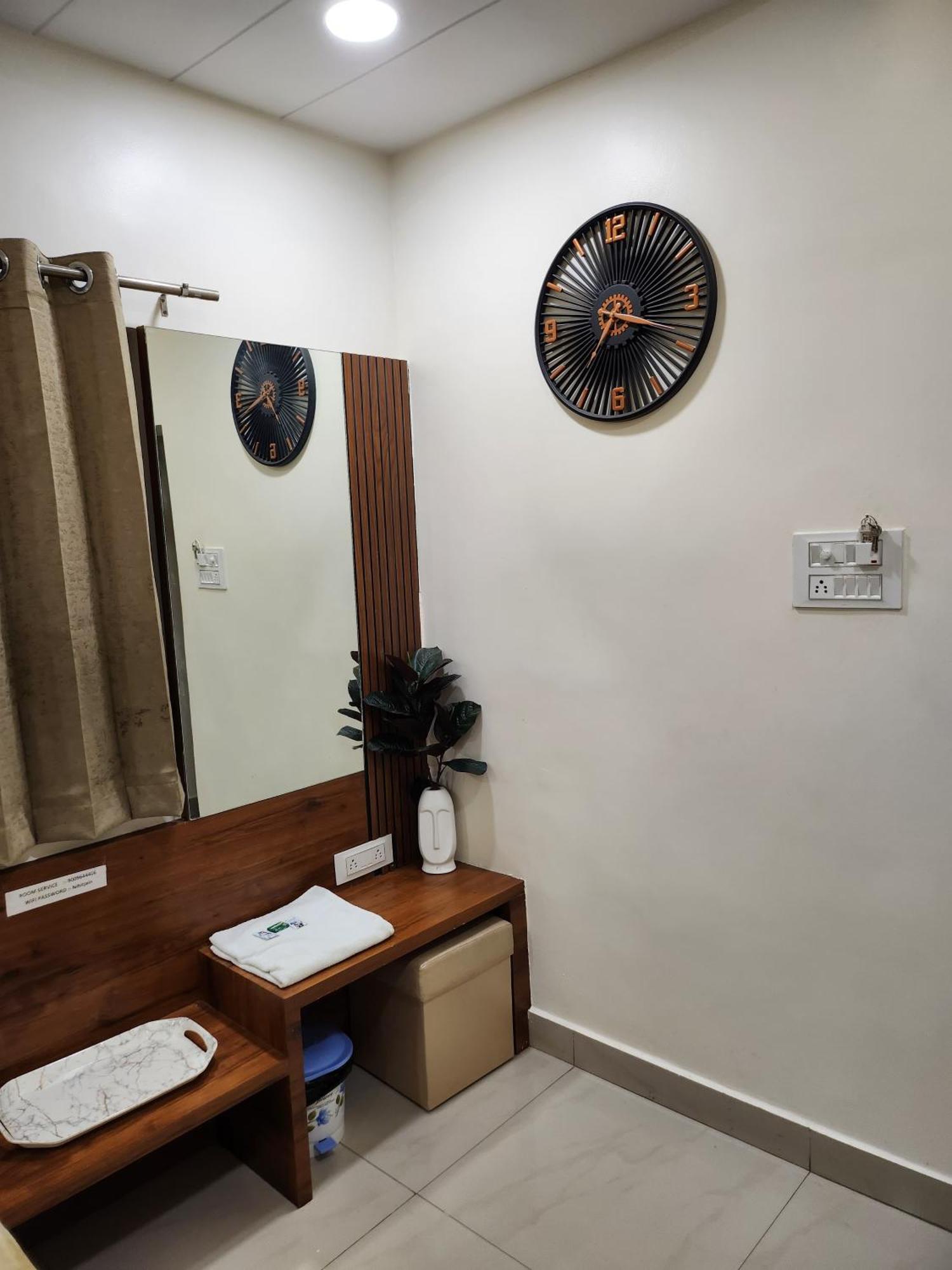 Hotel Anantshree Ujjain Extérieur photo