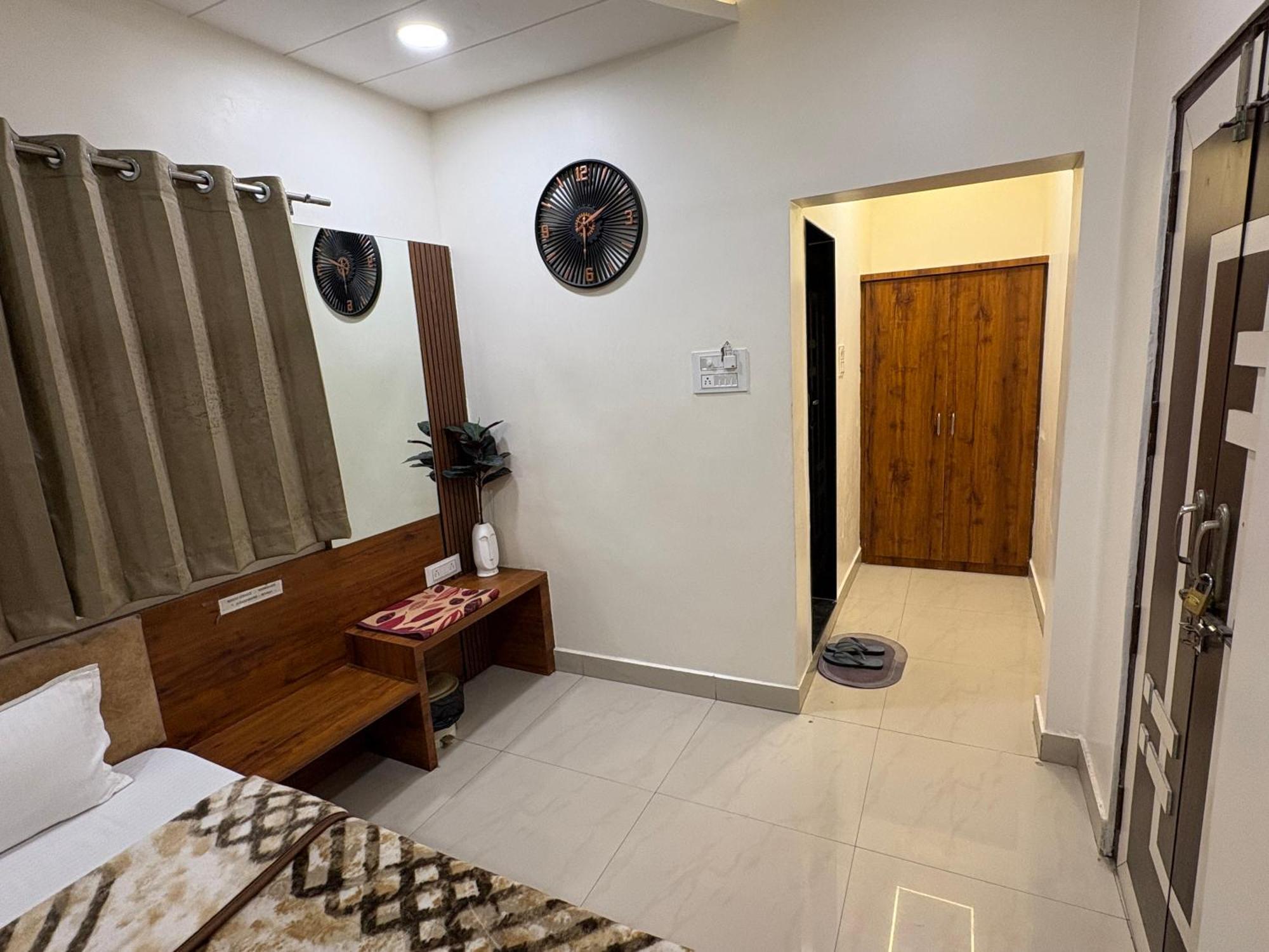 Hotel Anantshree Ujjain Extérieur photo