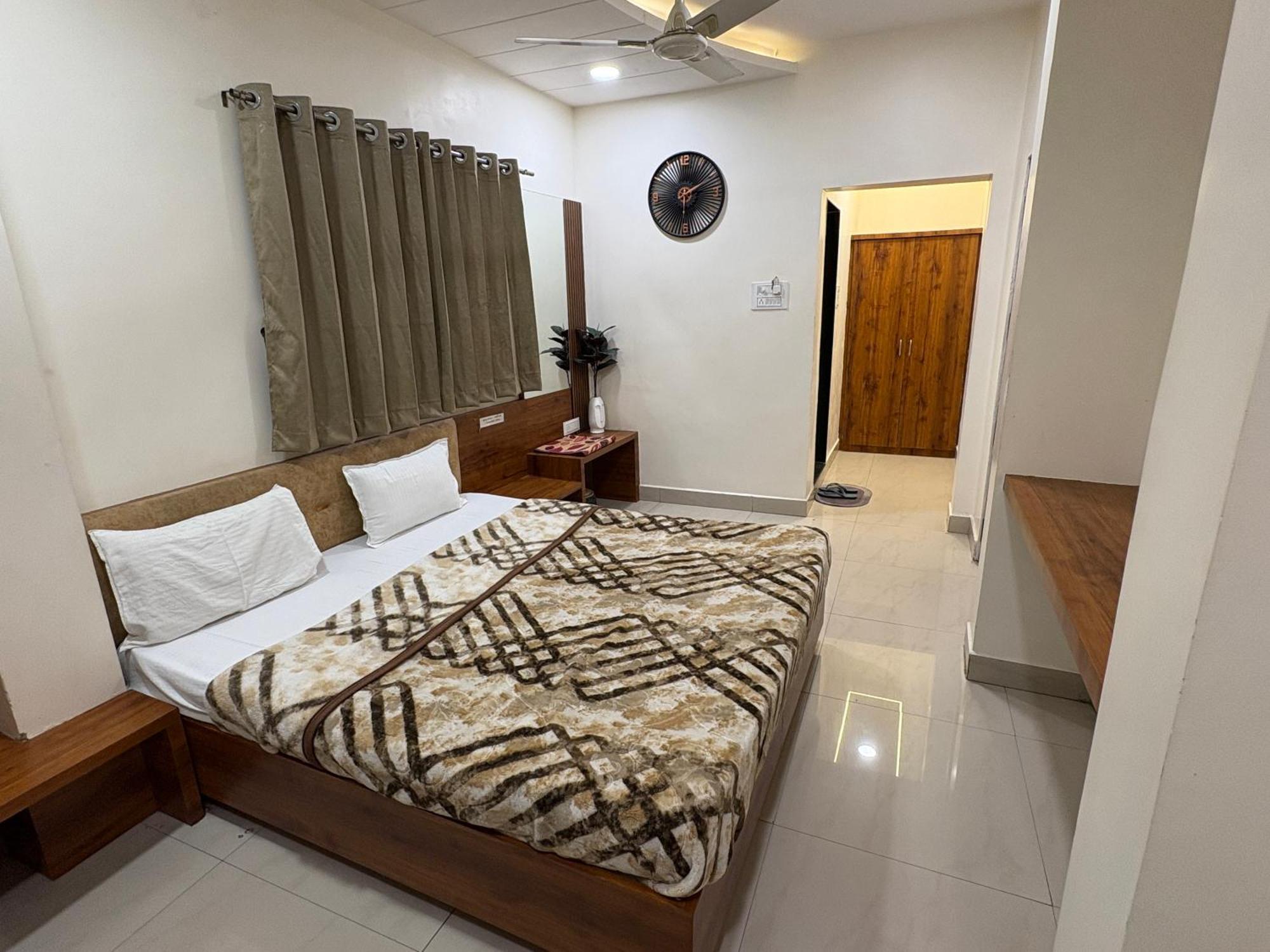 Hotel Anantshree Ujjain Extérieur photo