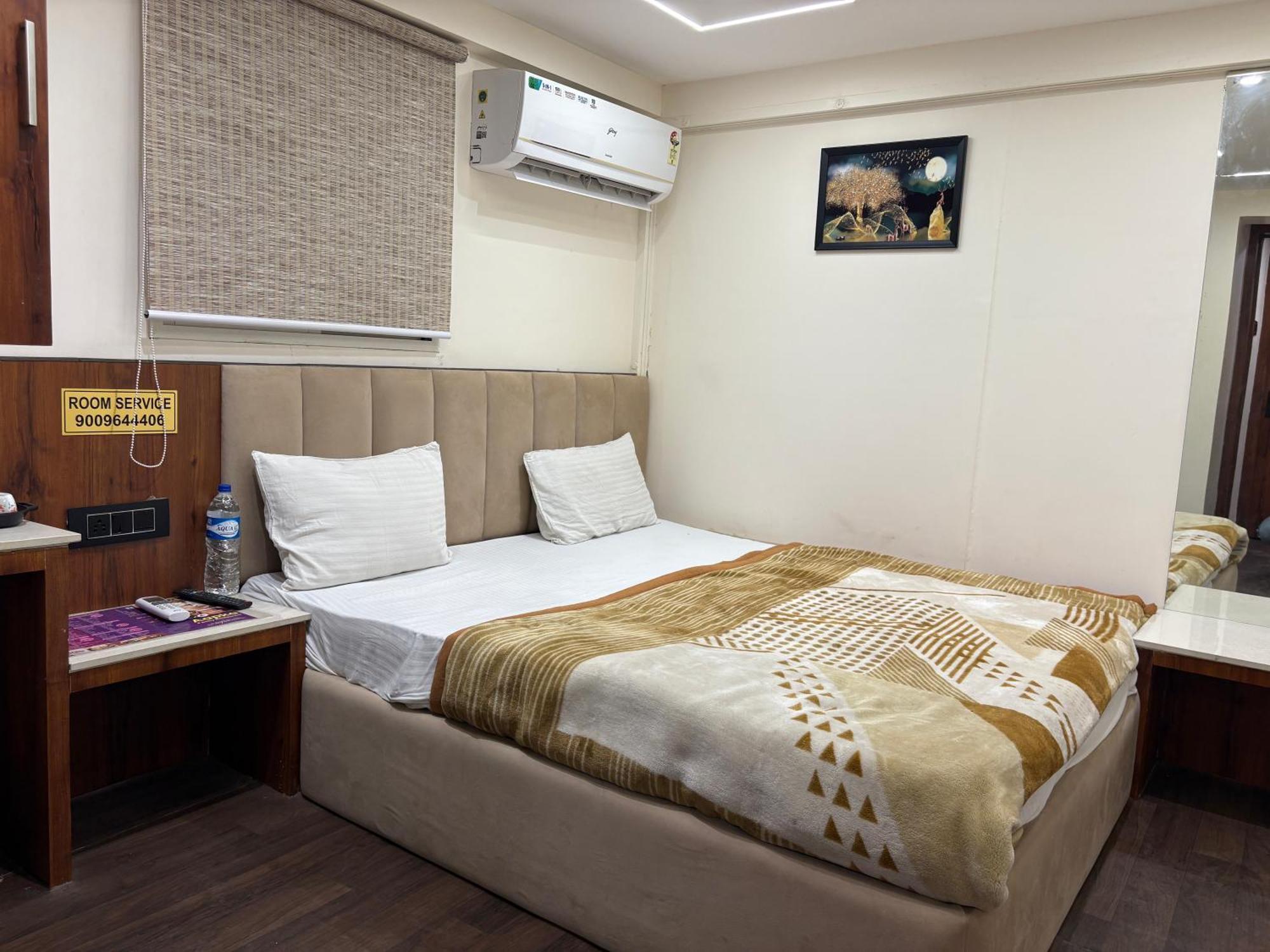 Hotel Anantshree Ujjain Extérieur photo