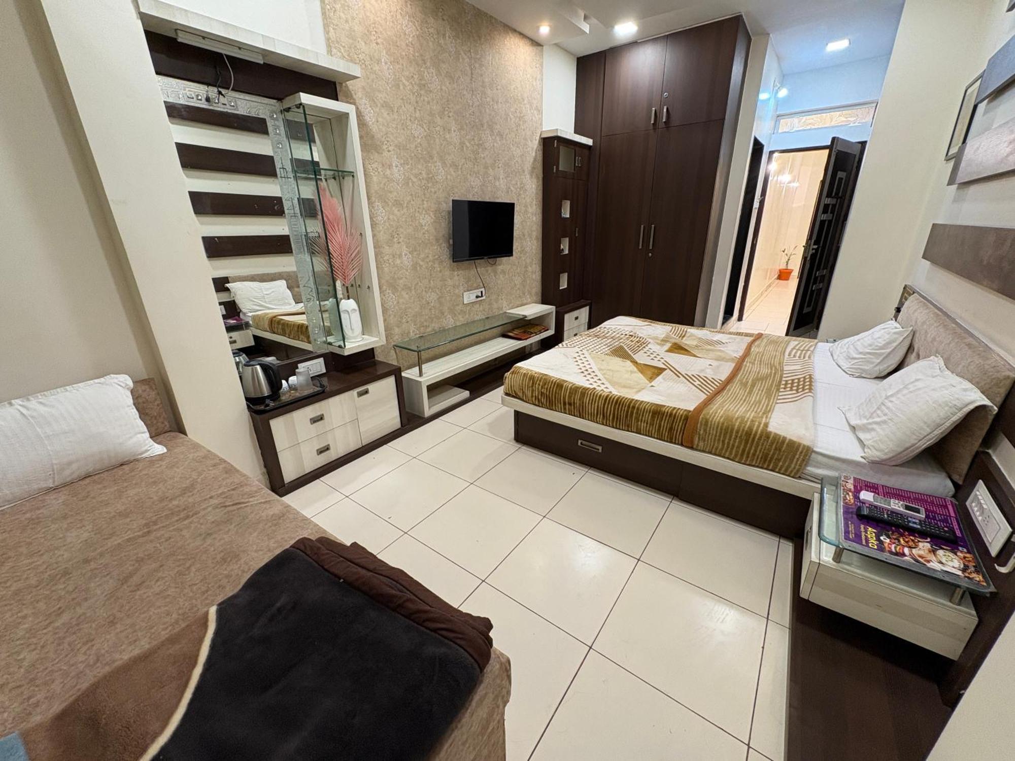 Hotel Anantshree Ujjain Extérieur photo