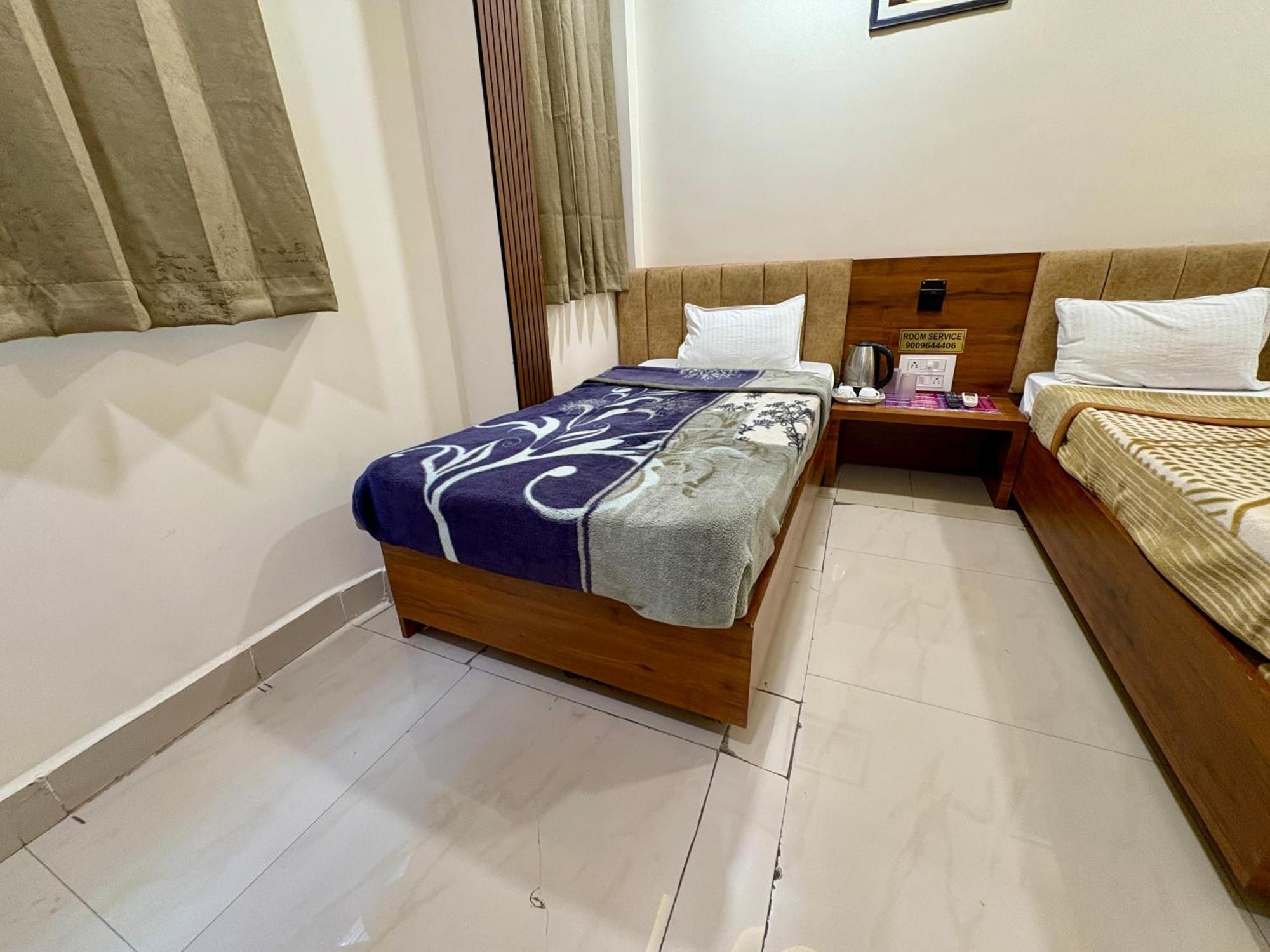 Hotel Anantshree Ujjain Extérieur photo